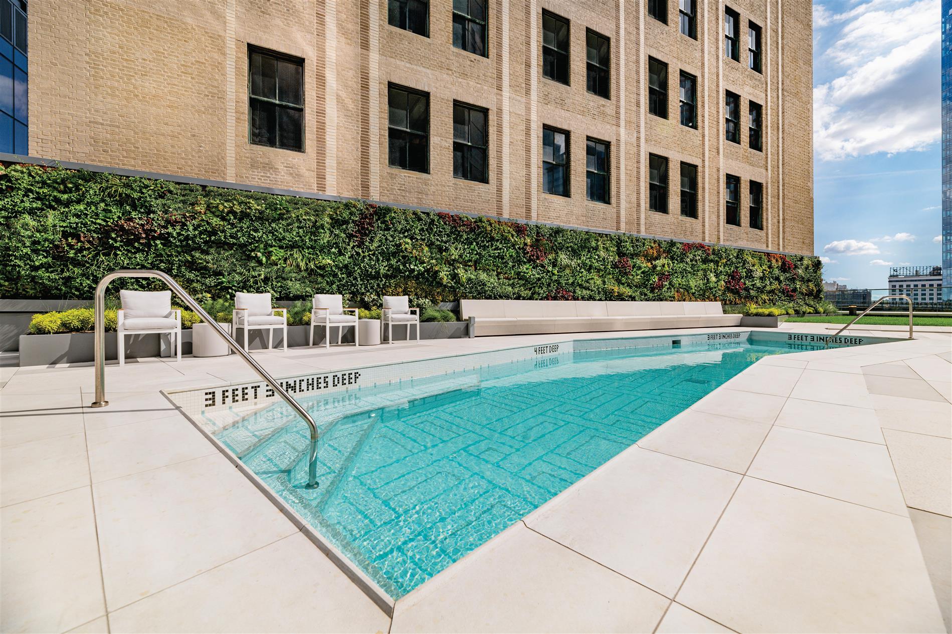 Long Island City No Fee WD