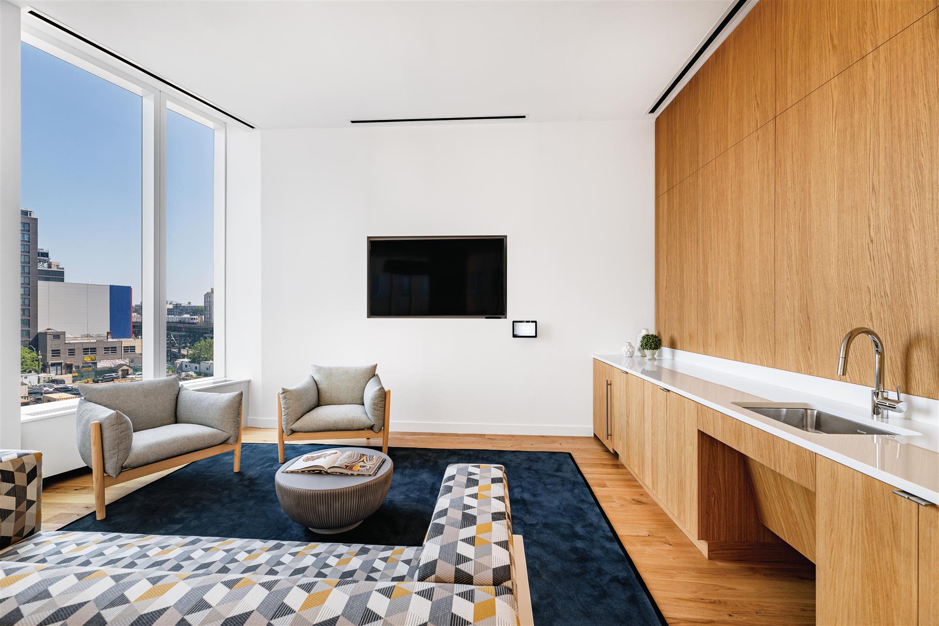 Long Island City No Fee WD