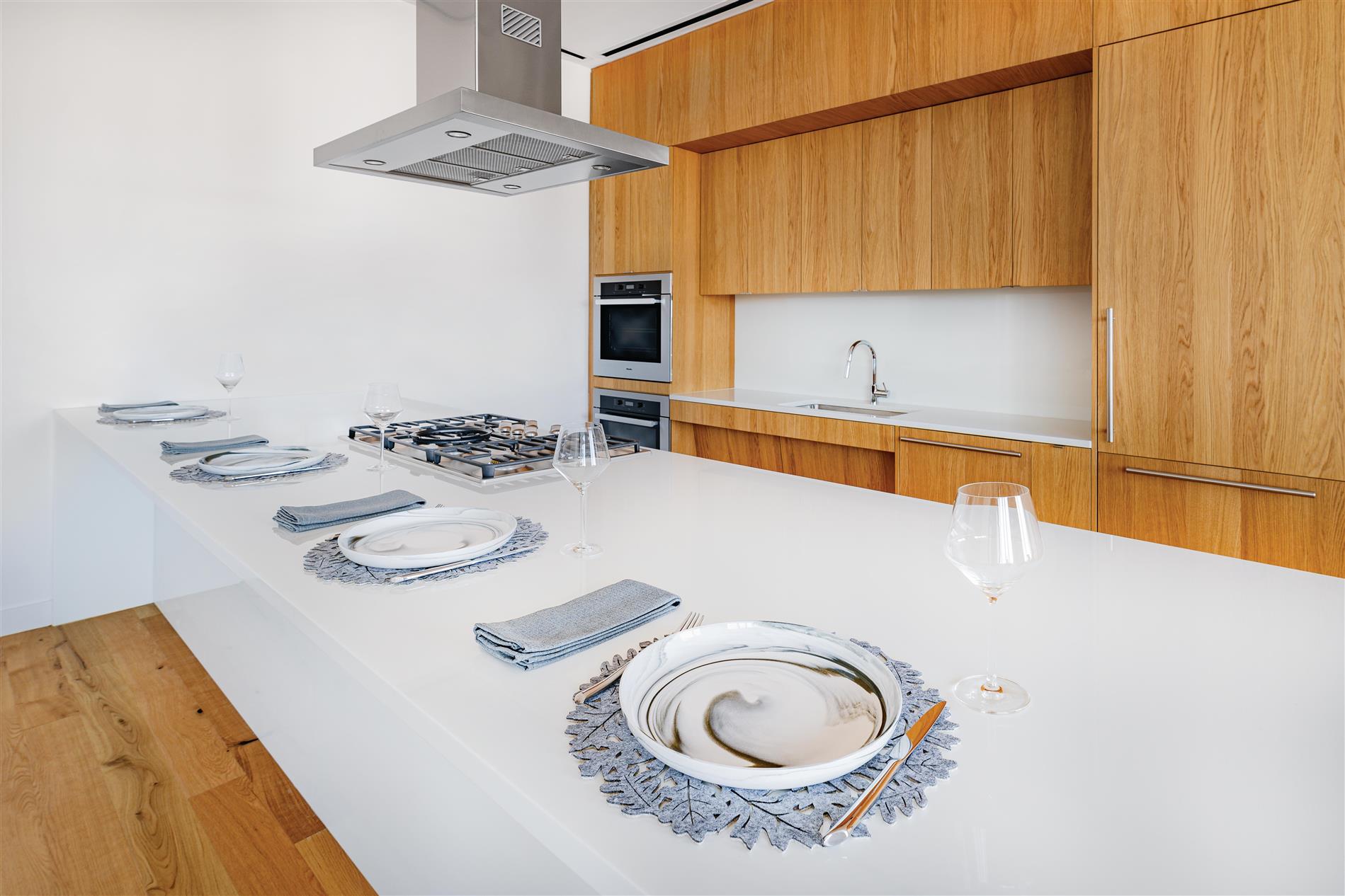 Long Island City No Fee WD