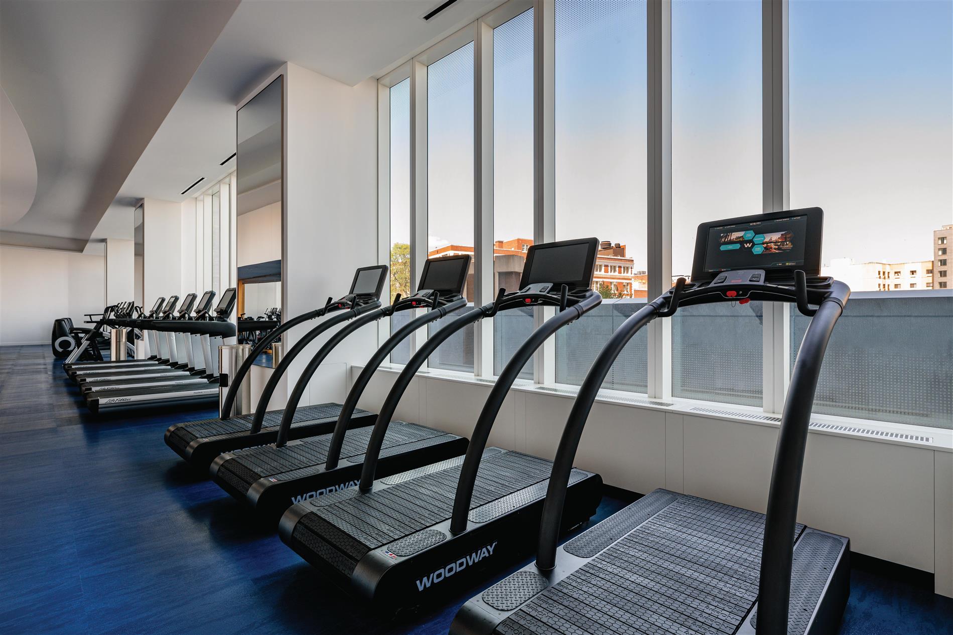 Long Island City No Fee WD