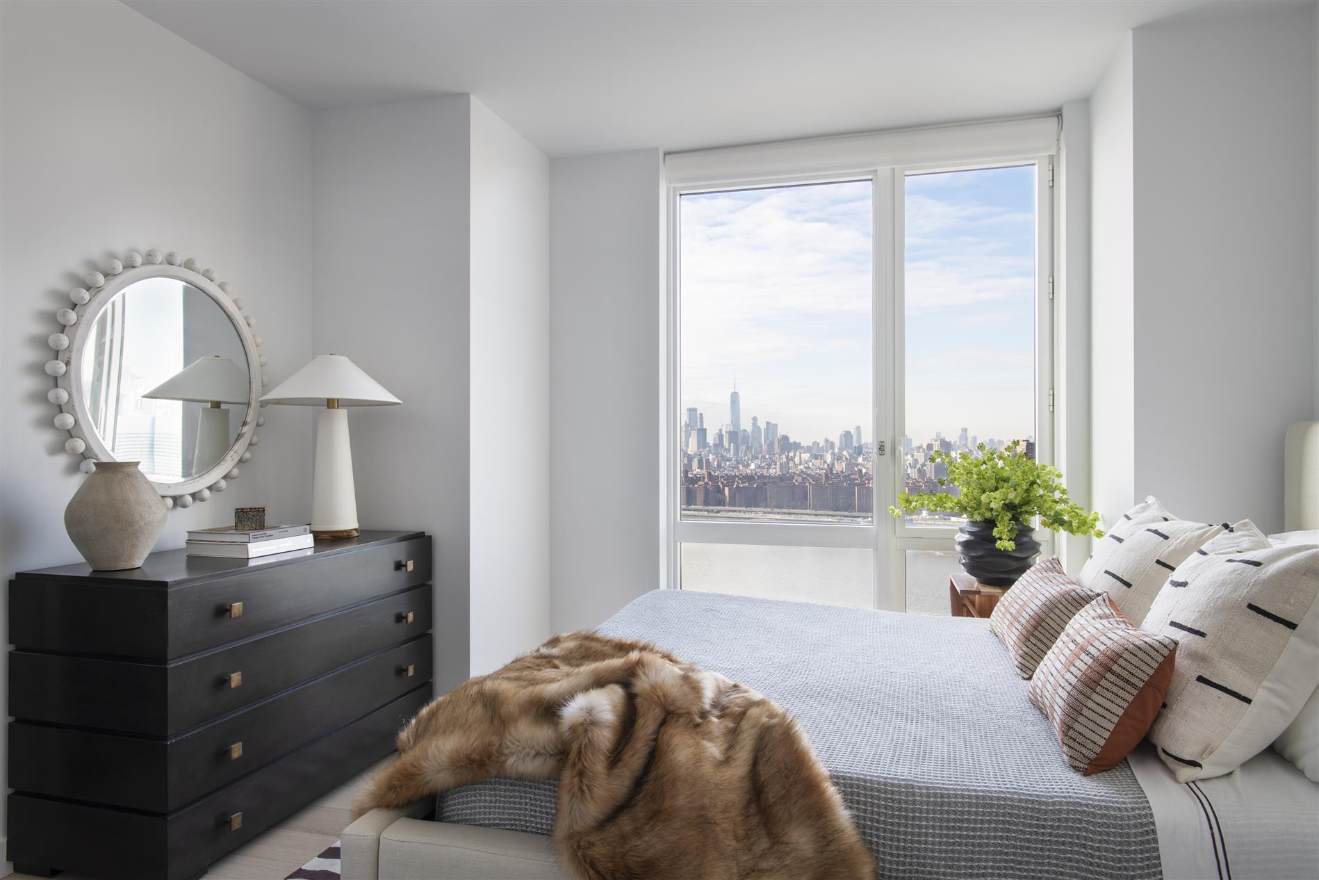 Long Island City No Fee WD