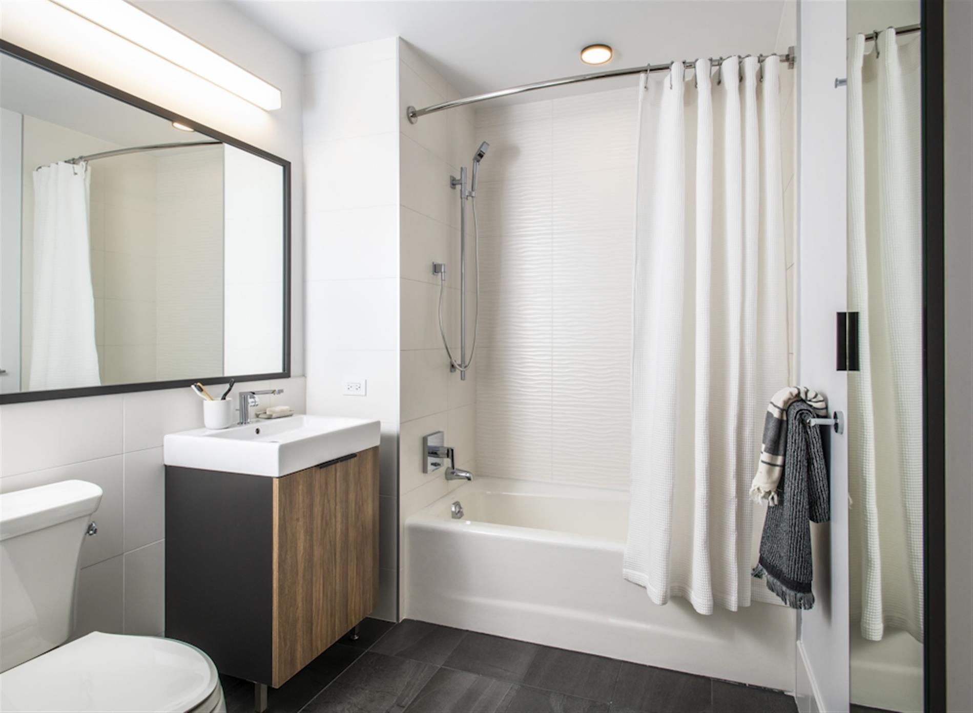 Long Island City No Fee WD