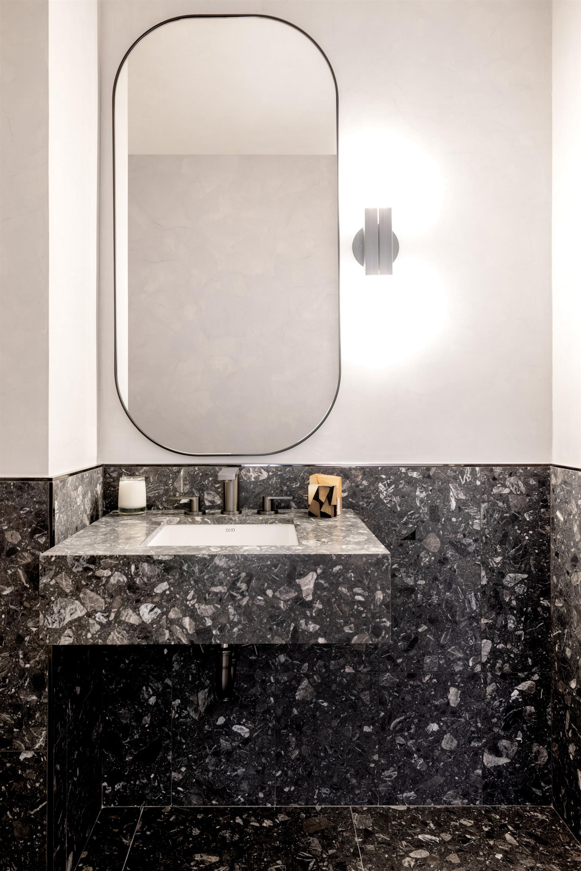 Lincoln Square NO FEE W/D
