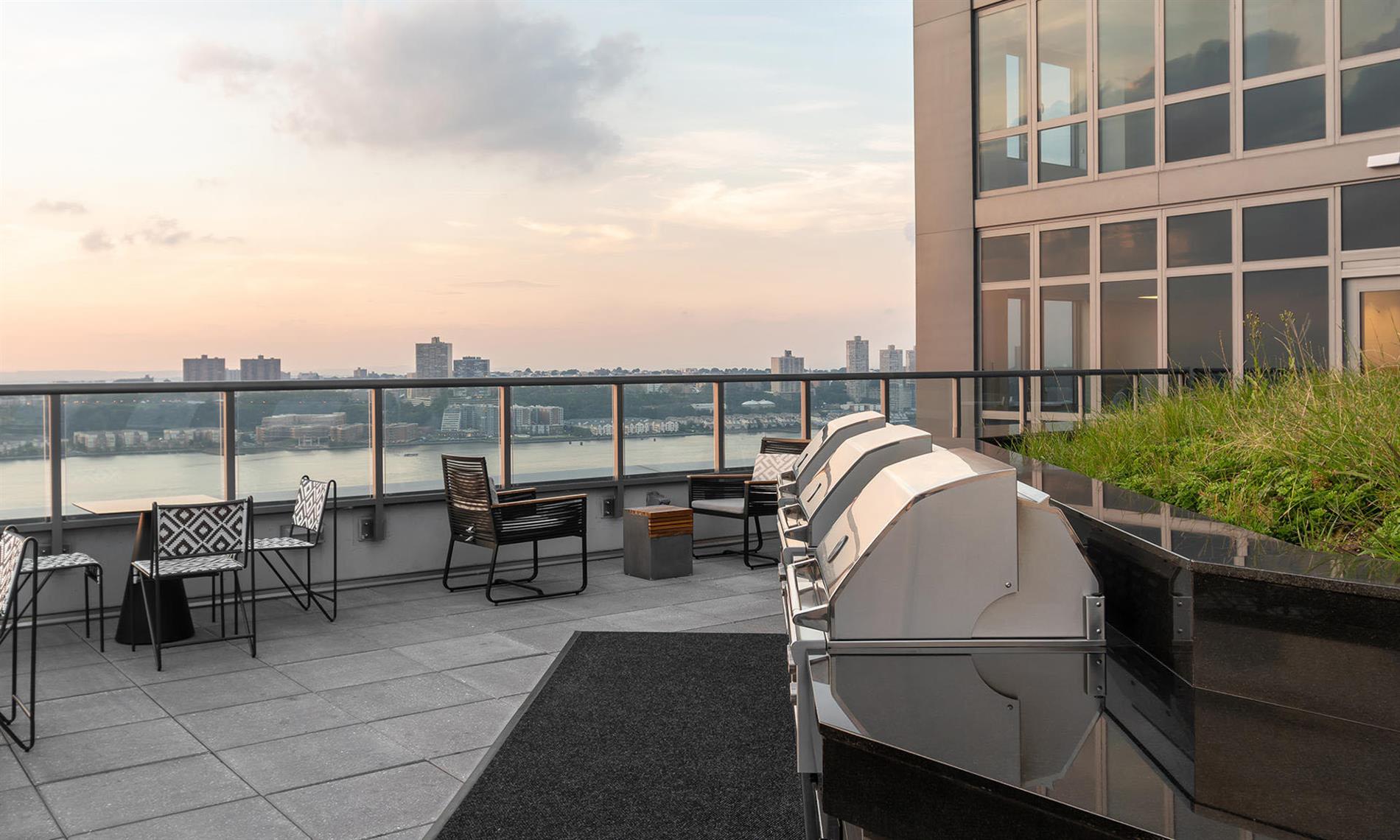 The Max | 606 West 57th Street , 2804