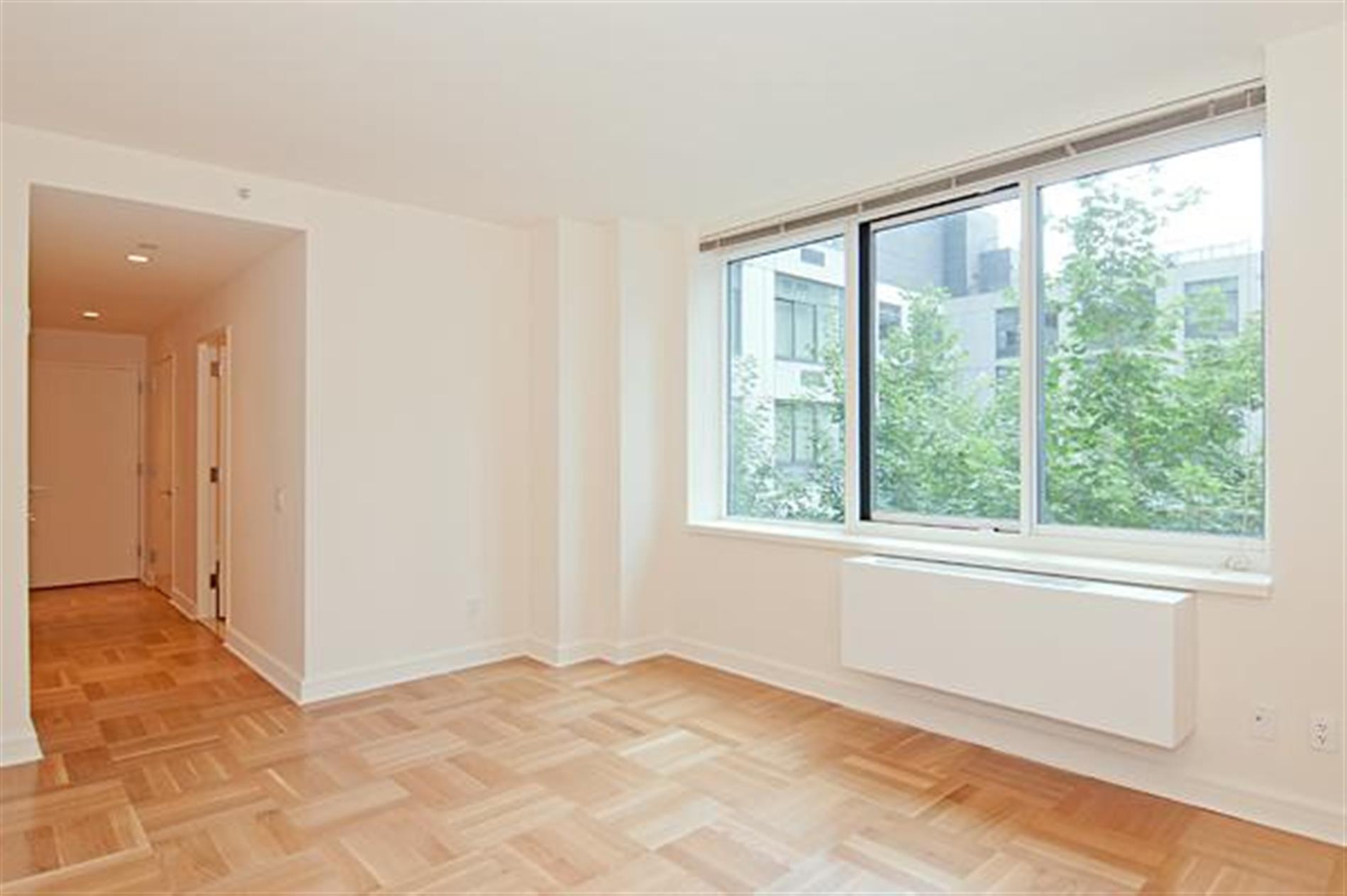 Rare 3 Bed, 3 Bath
