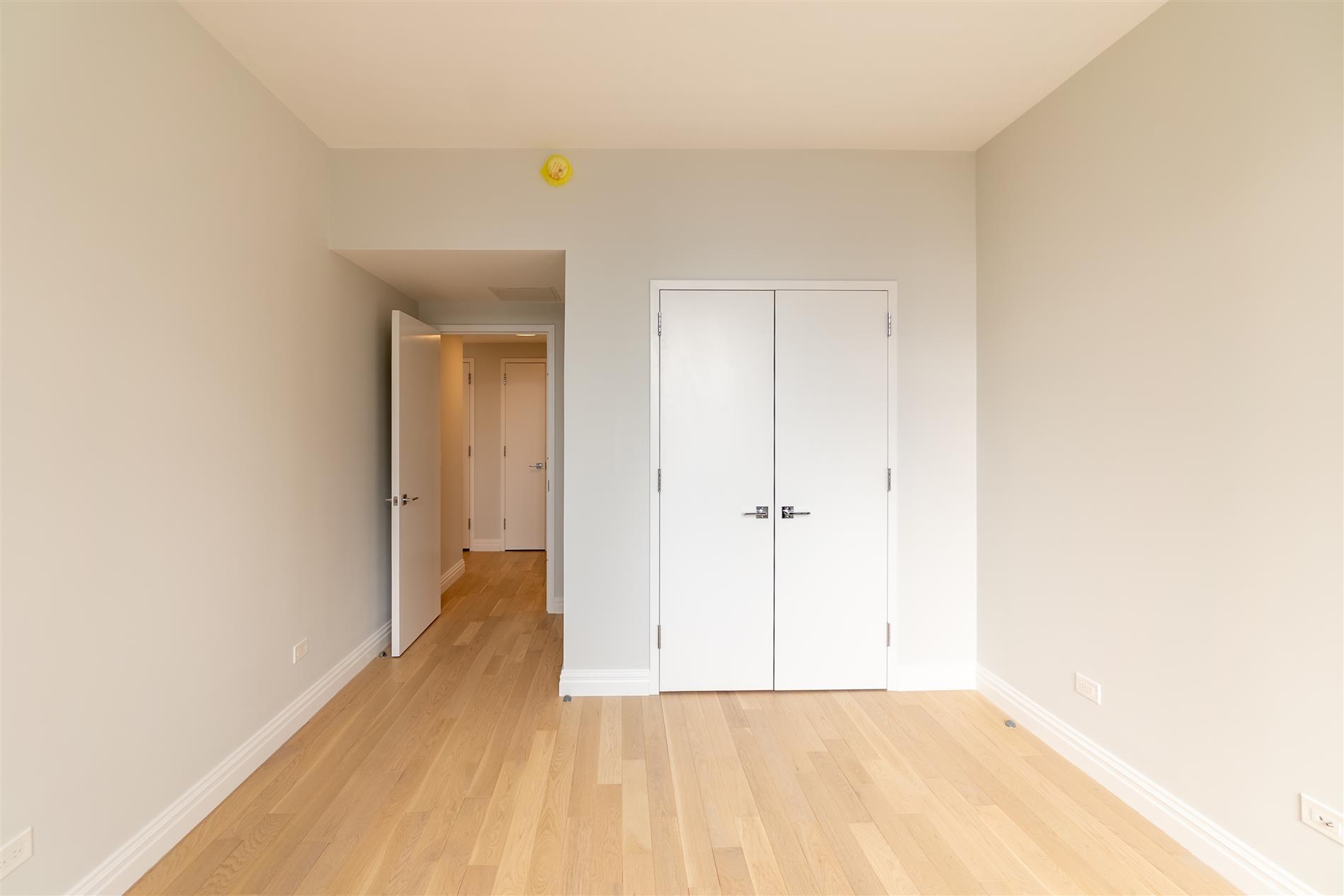 Midtown West No Fee