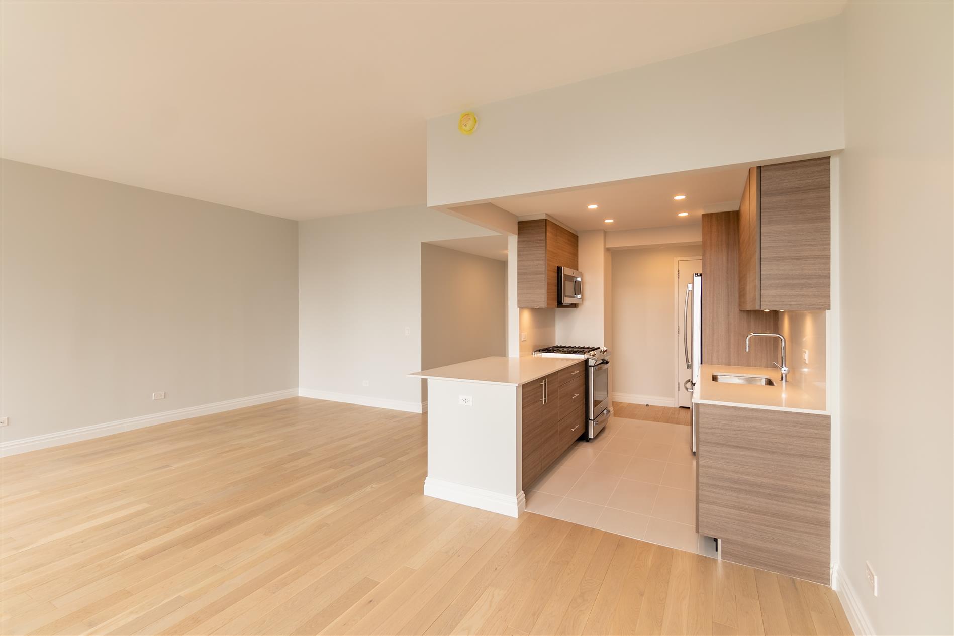 Midtown West No Fee