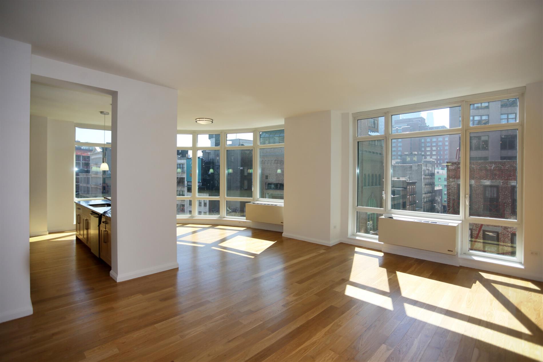 Sunlit SoHo 2BR/2BA with Floor-to-Ceiling Windows