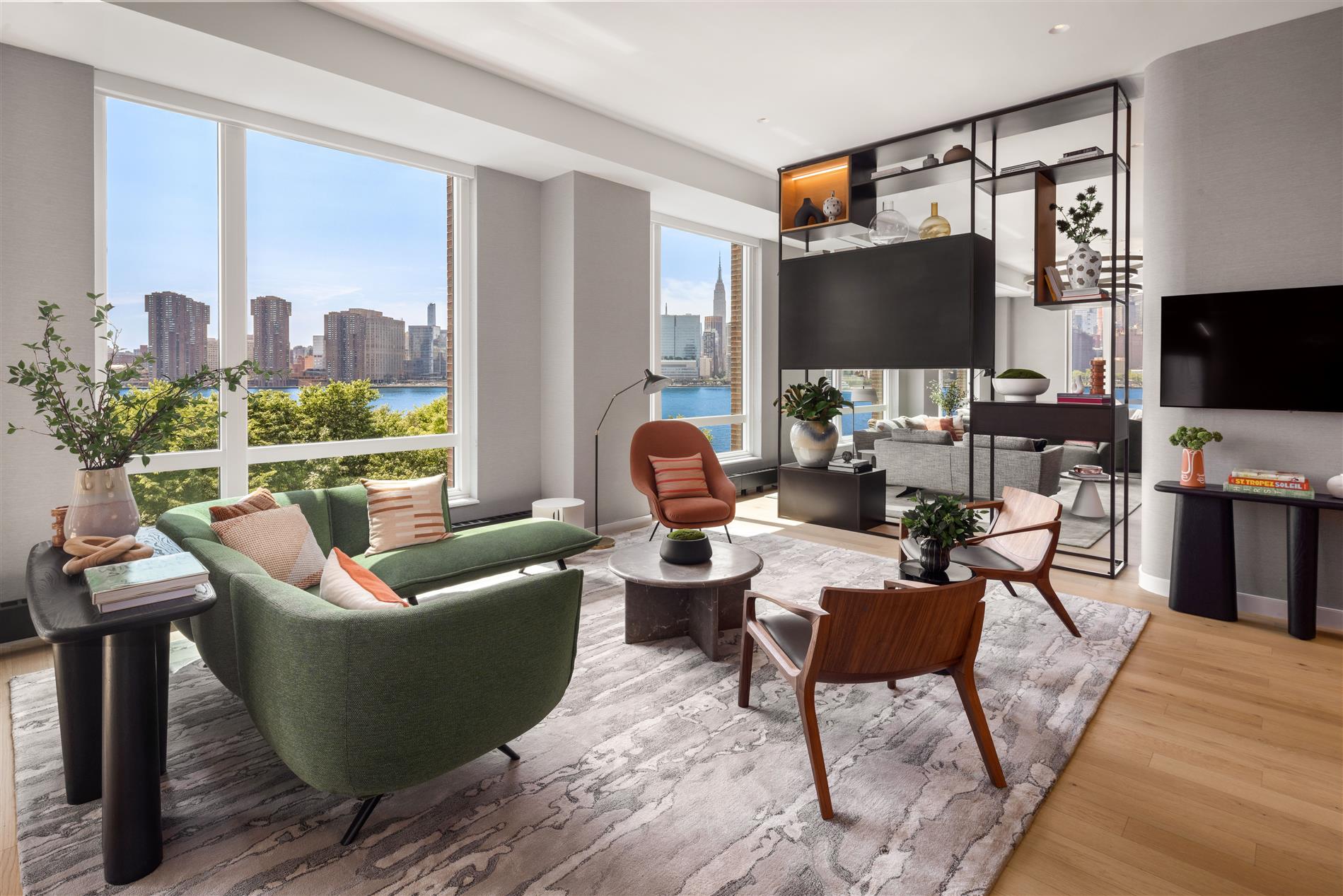 Long Island City NO FEE WD FREE RENT