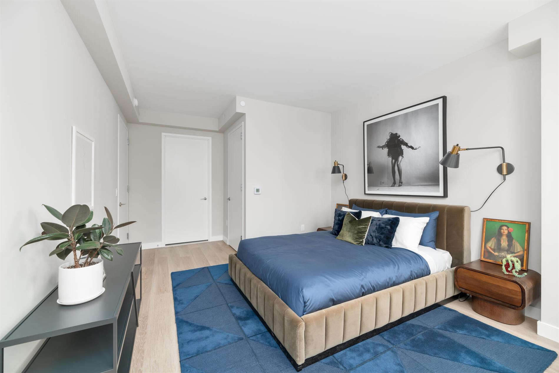 Hunters Point NO FEE FREE RENT WD