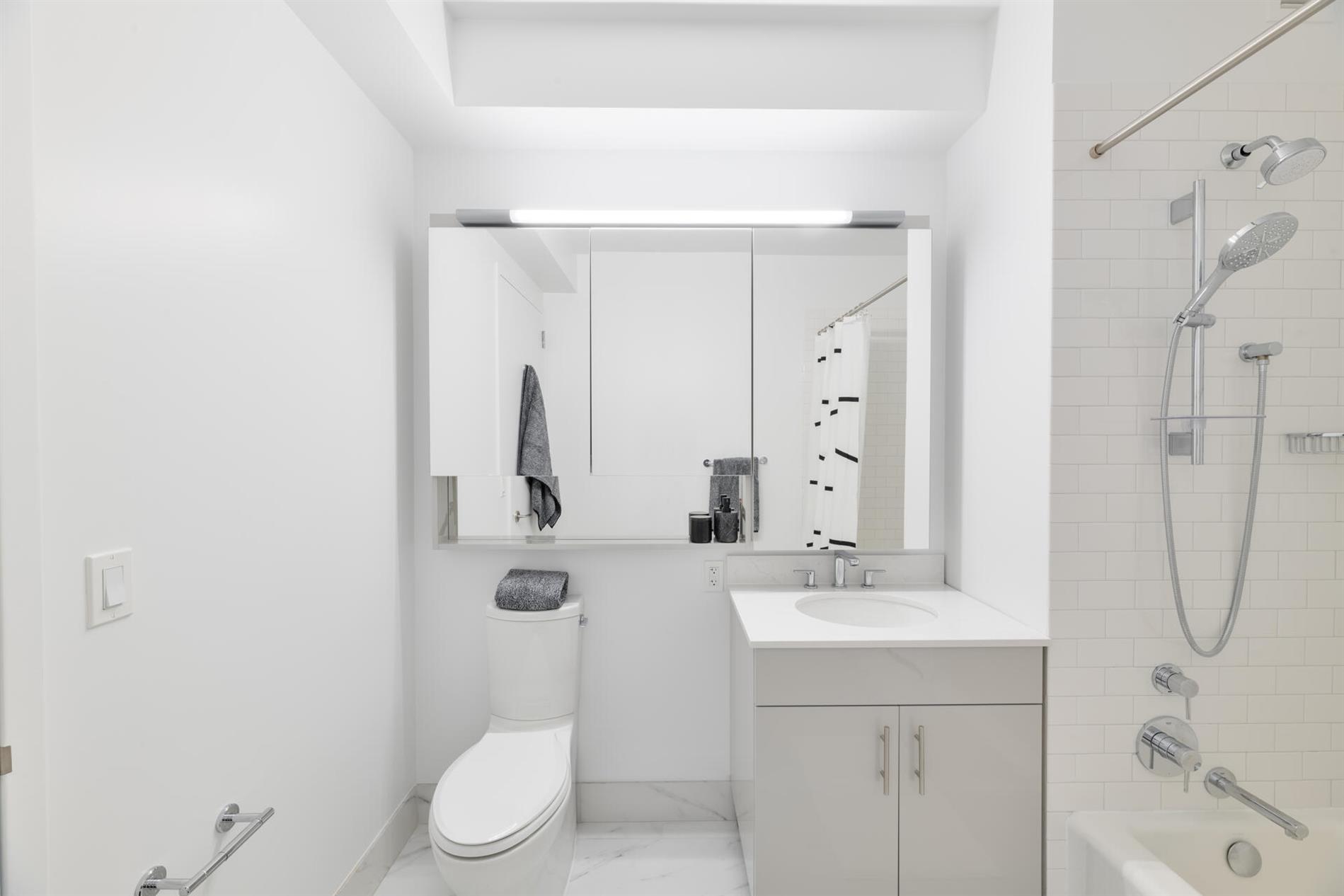 Hunters Point NO FEE FREE RENT WD