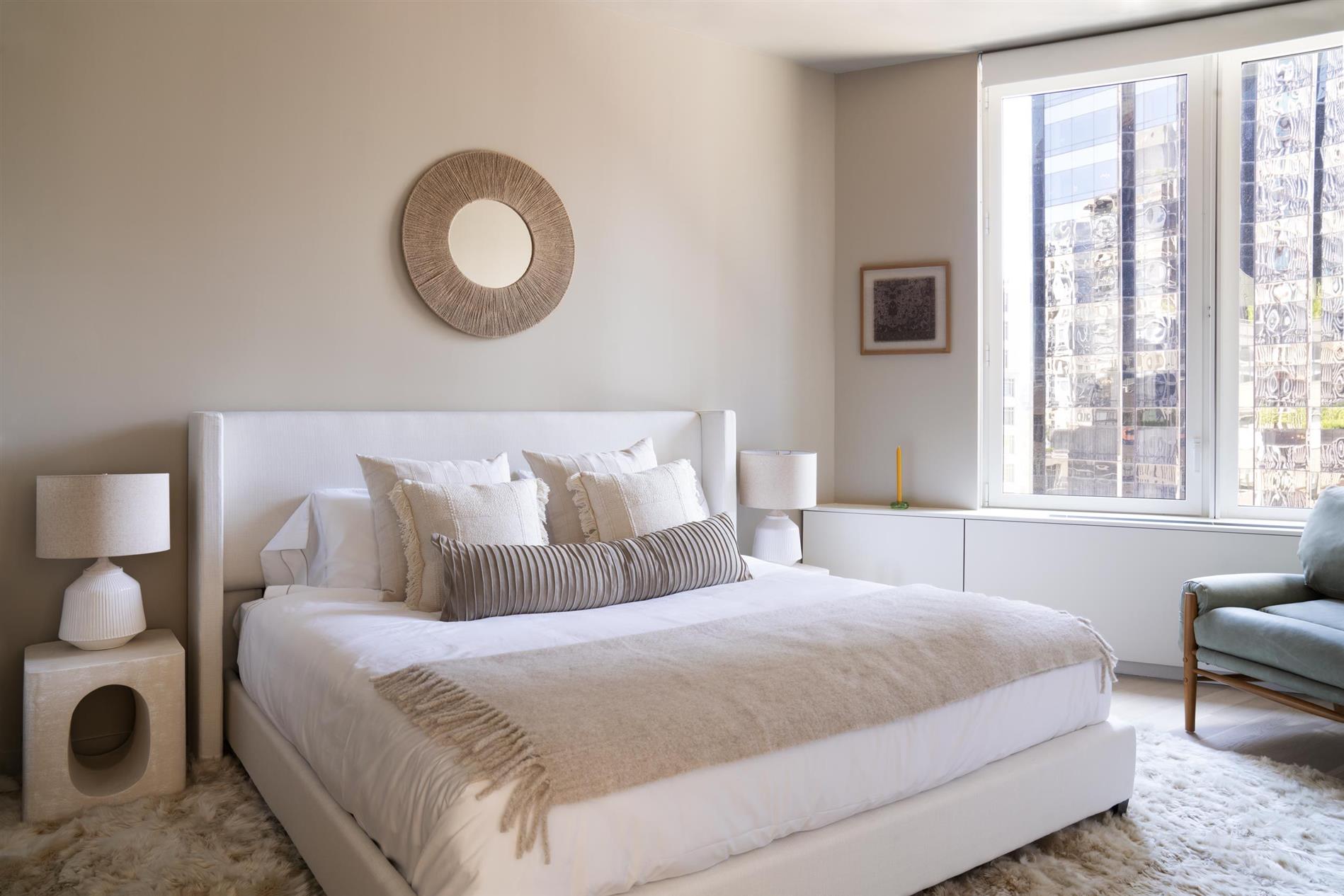 1 West 60th Street, #21B