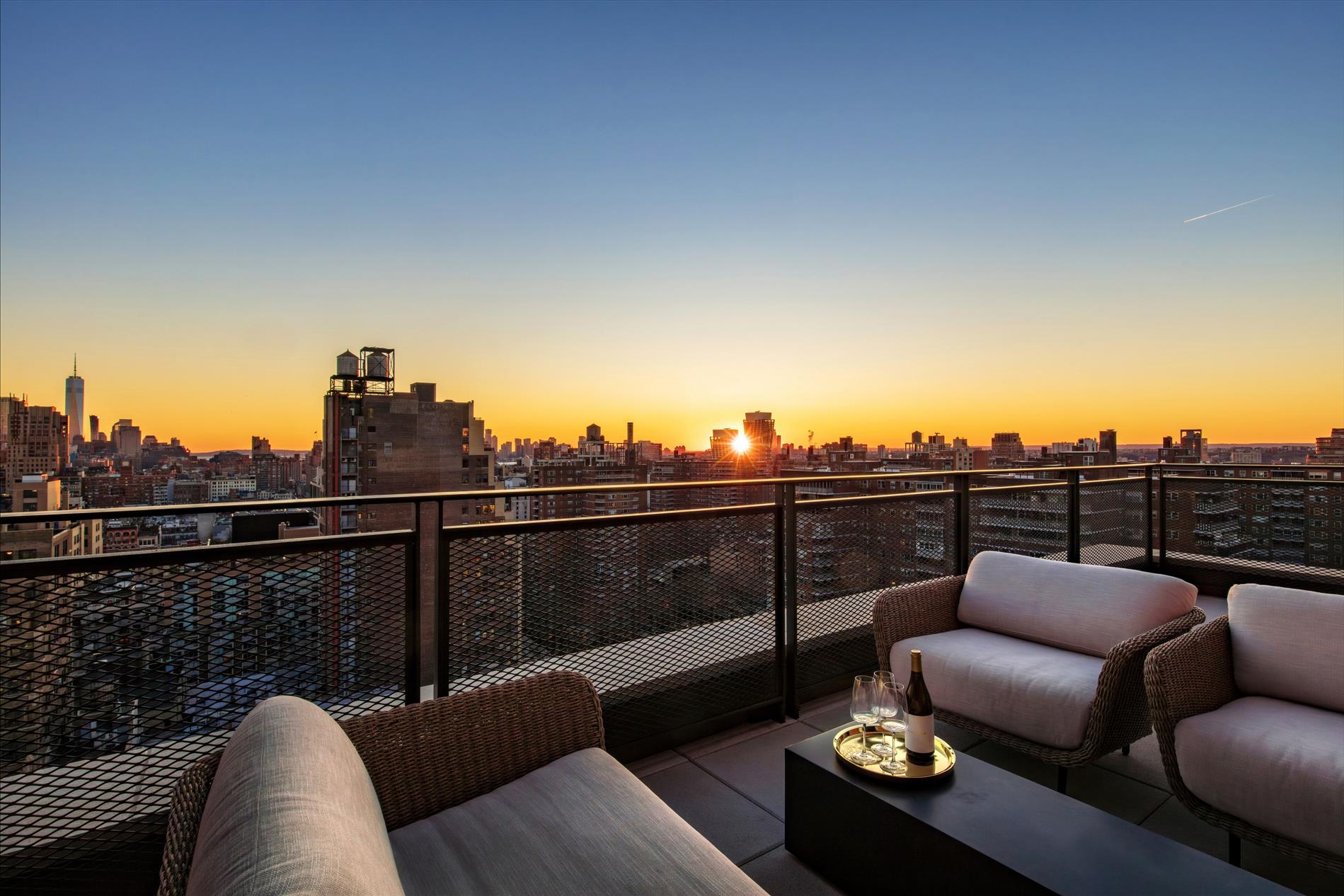 243 West 28th St, N-PHA