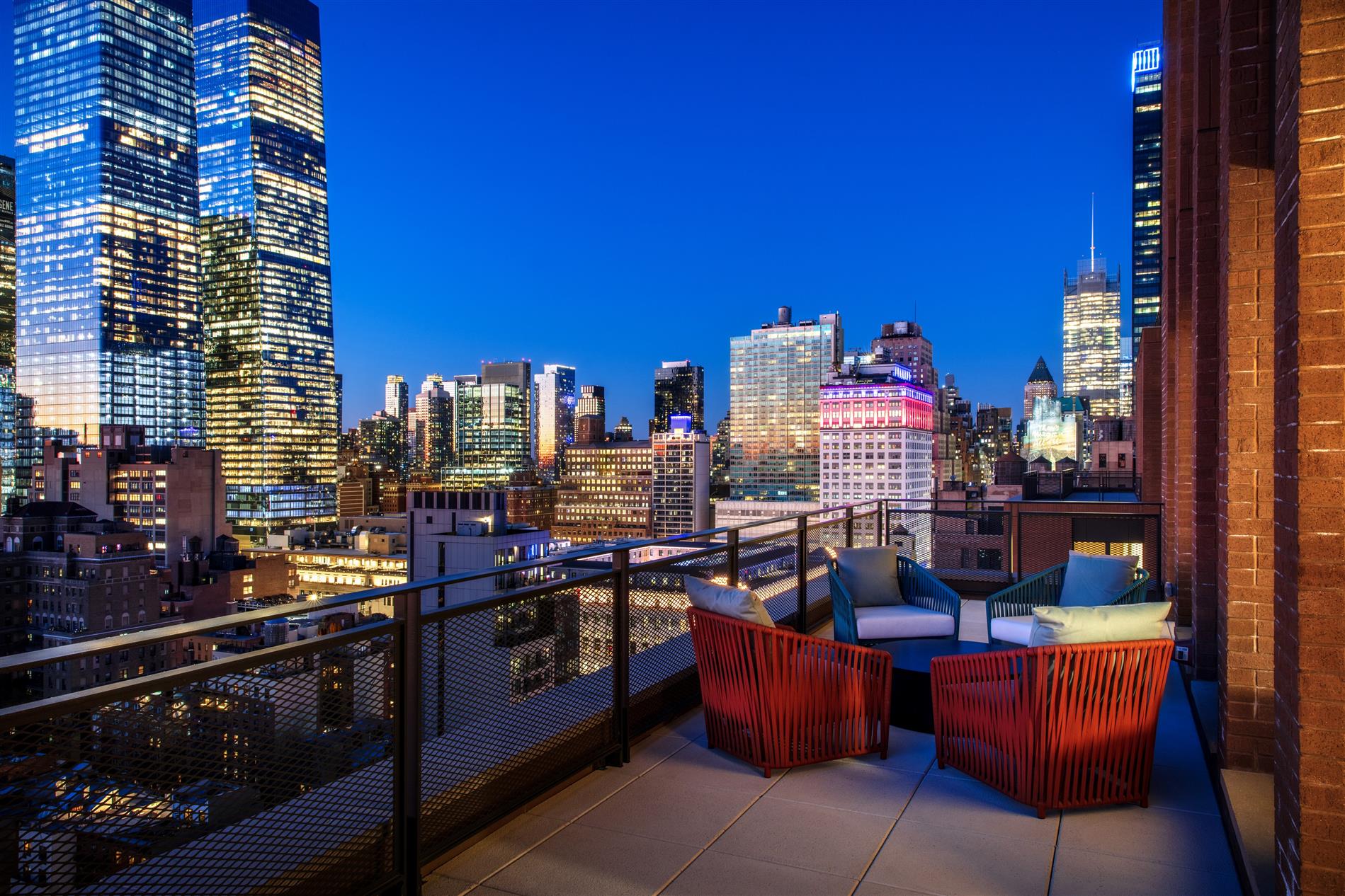 243 West 28th St, N-PHA