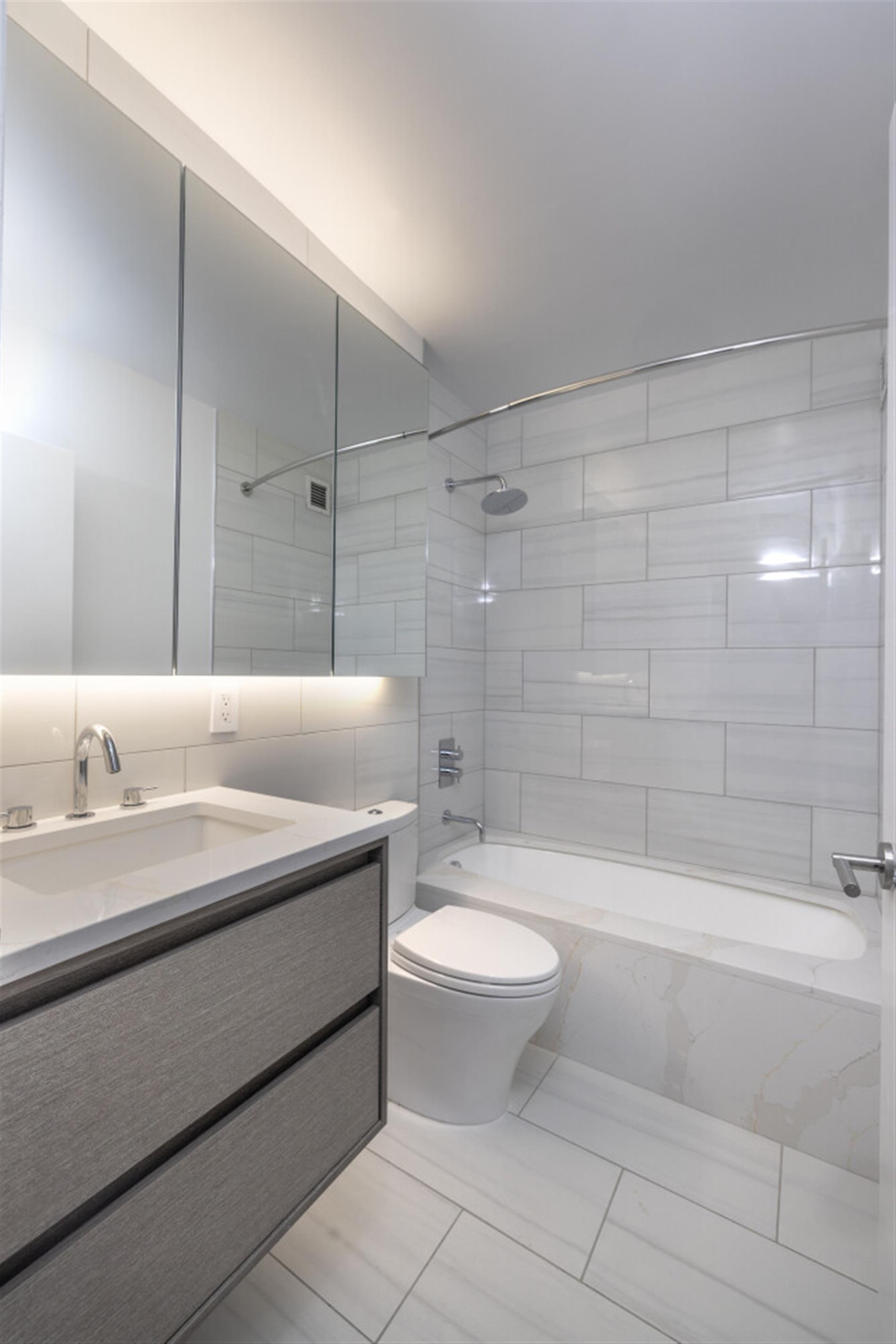 424 West End Ave | 1506