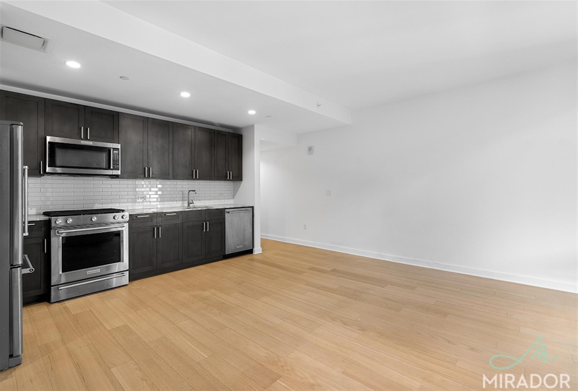 no fee Lincoln Square