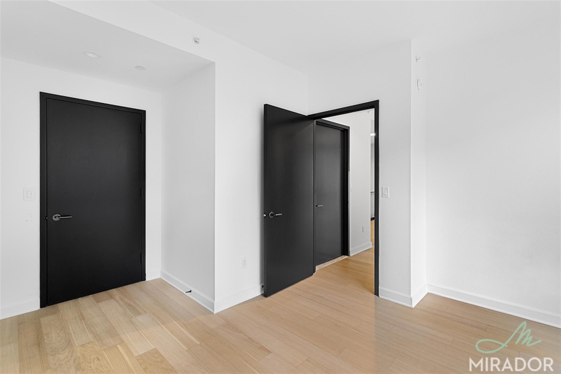 no fee Lincoln Square