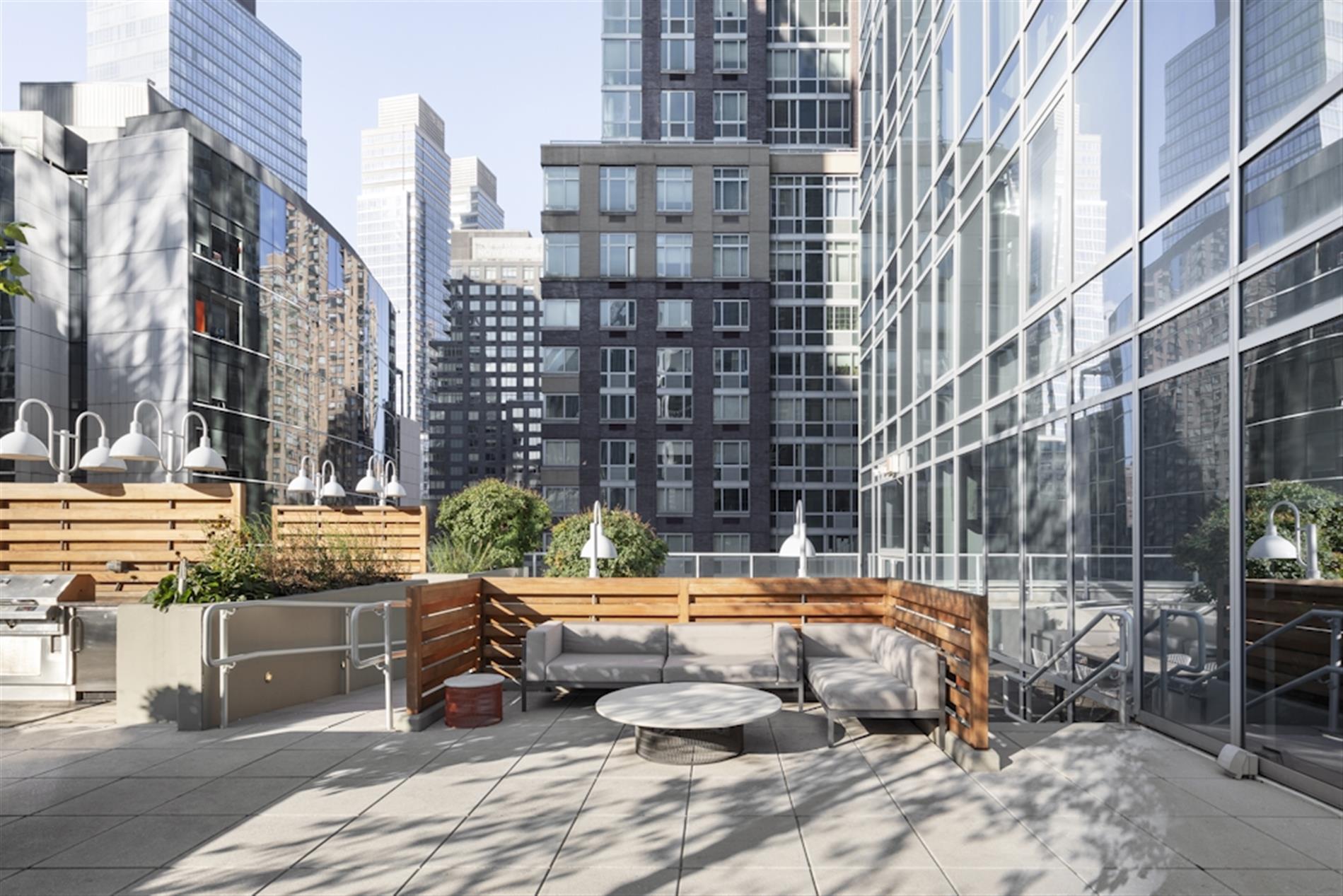 no fee Lincoln Square