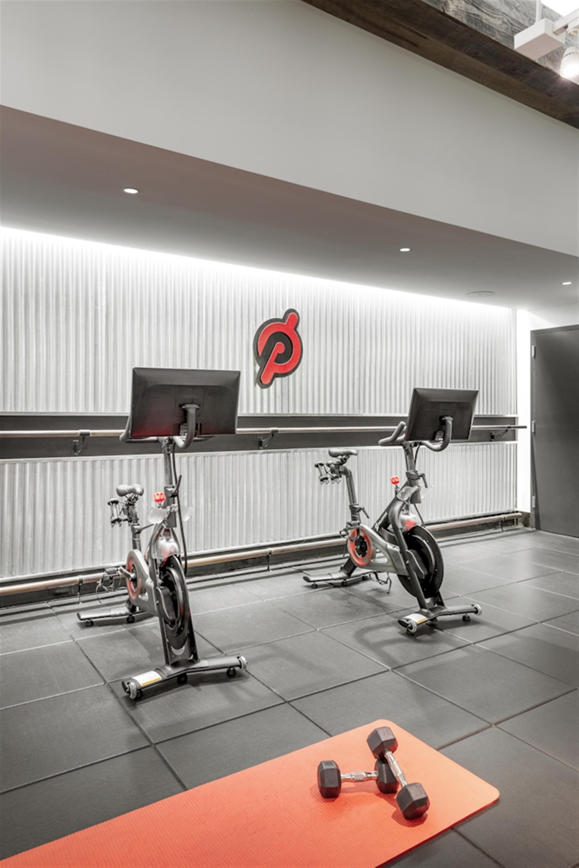 no fee Lincoln Square