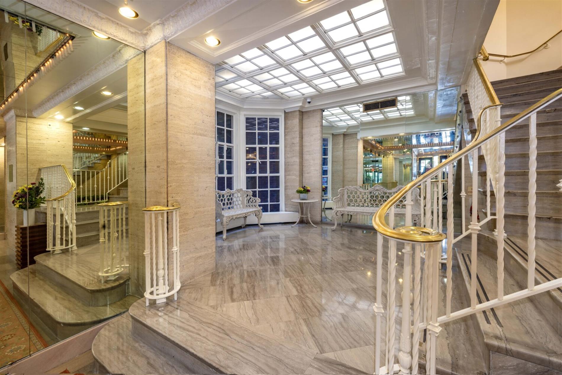 Midtown West No Fee
