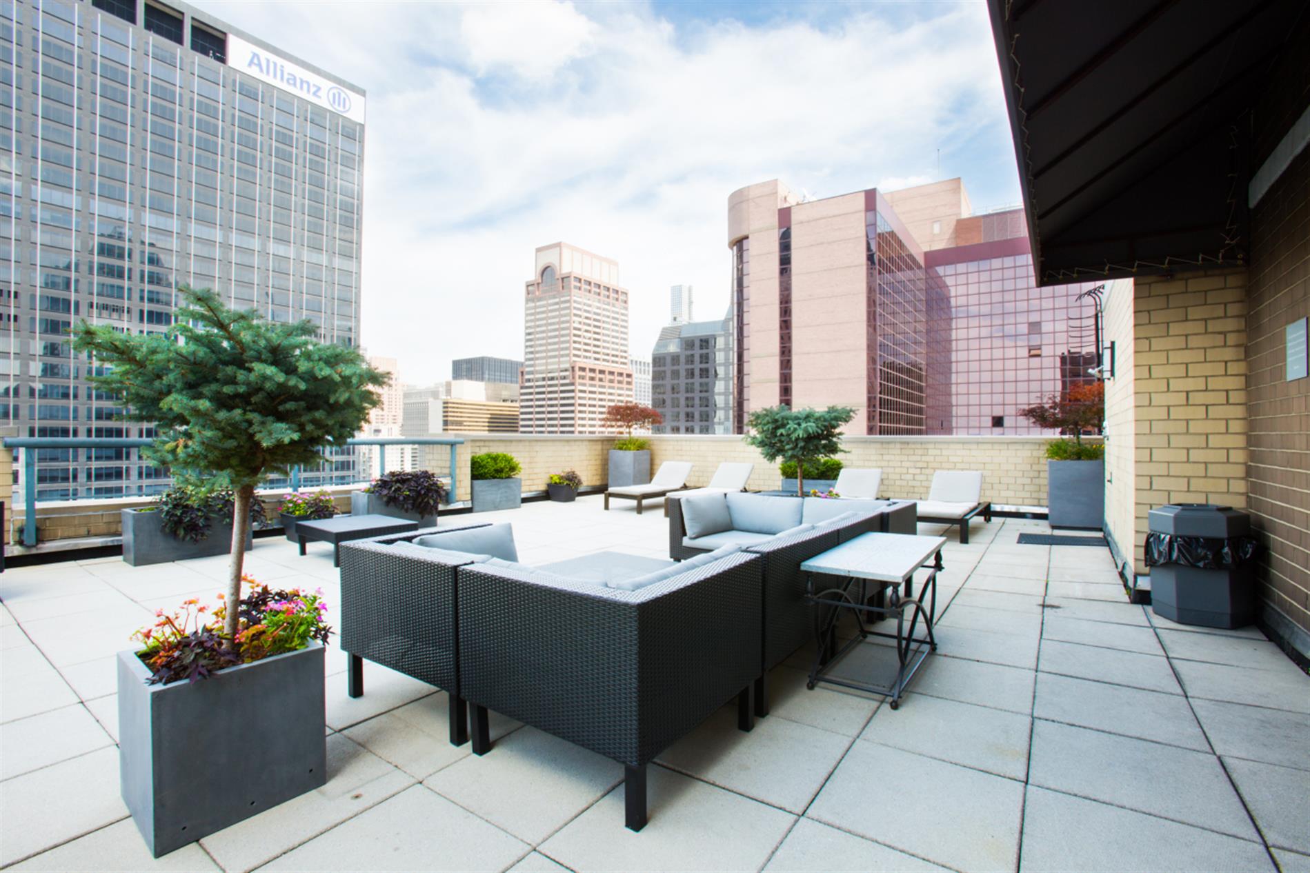 Midtown West No Fee