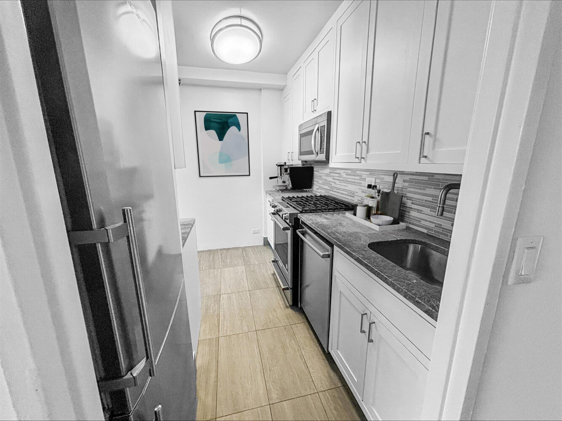 West River House | 424 West End Ave