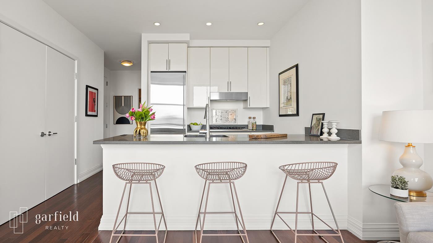 1 Hanson Pl