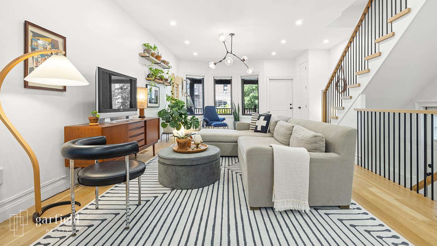 708 Ave C